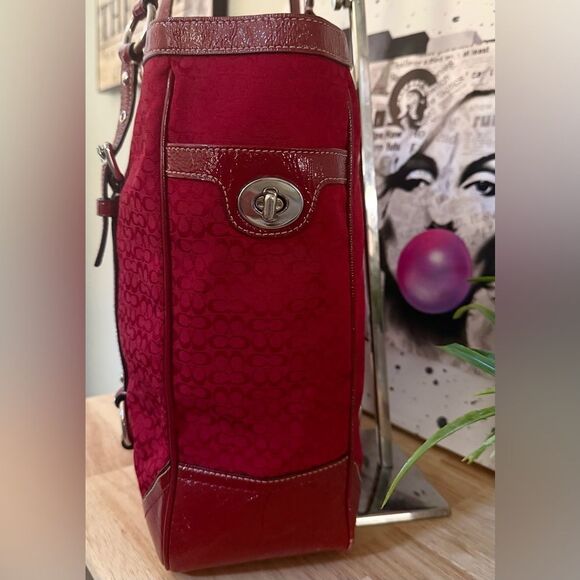 COACH F12345 Vintage Gallery Tote Classic Mini “C” Jacquard w/Patent Trim. - Picture 6 of 10